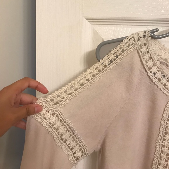 Pink blouse - Picture 3 of 4